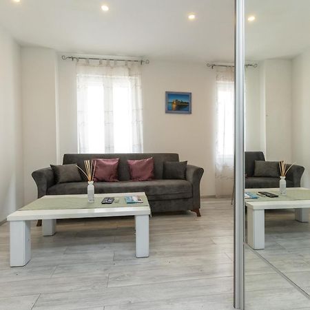 Alpha Loft 1Br Apartment In Center Zadar Bagian luar foto