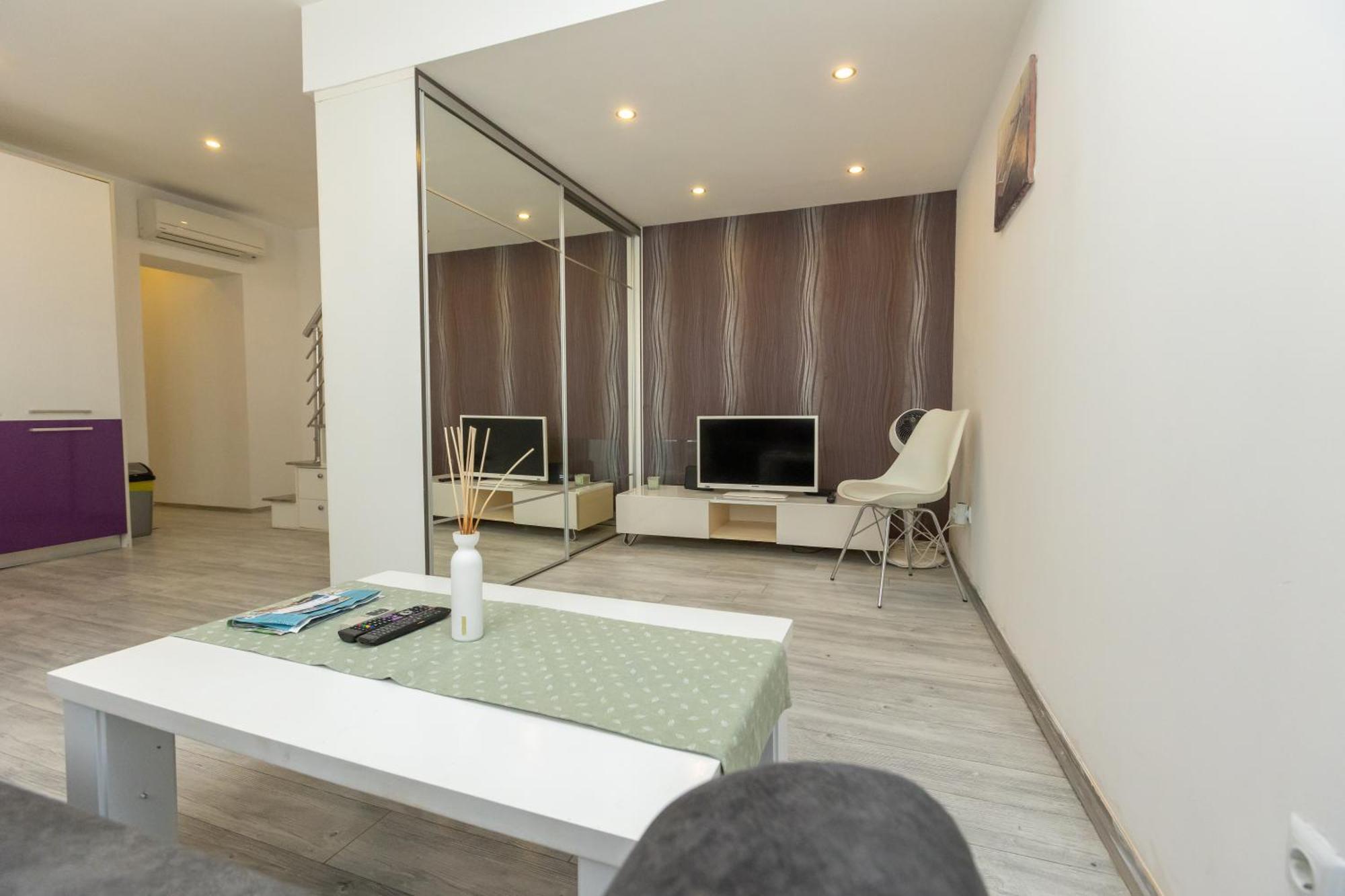 Alpha Loft 1Br Apartment In Center Zadar Bagian luar foto