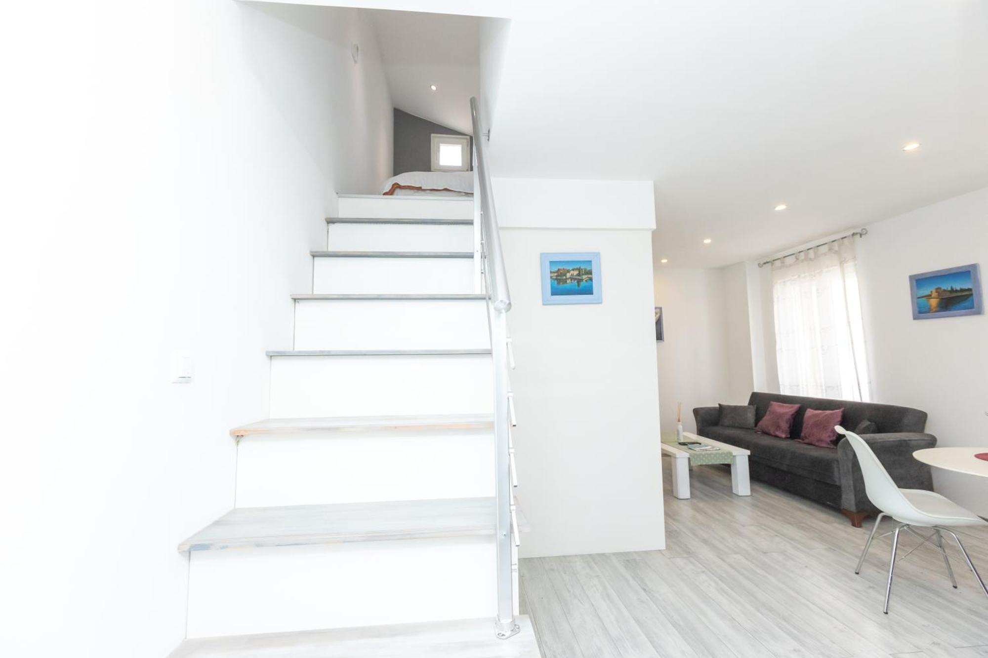 Alpha Loft 1Br Apartment In Center Zadar Bagian luar foto
